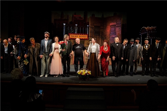 В Русском драматическом театре состоялась грандиозная премьера спектакля «Леди на день» 