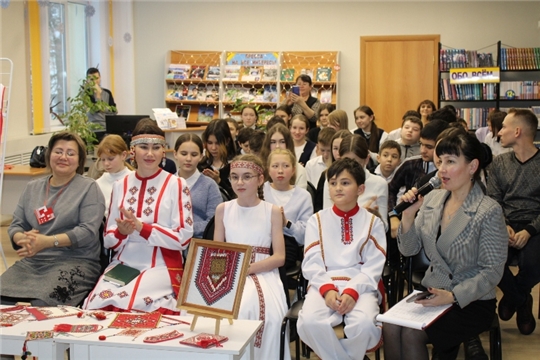 Состоялся видеомост между региональными библиотеками для детей и юношества Чувашии и Ивановской области 