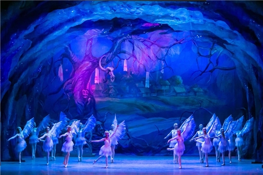В  рамках Фестиваля чувашской музыки  будет представлен шедевр национального балетного искусства -  балет «Дорога лебедей»