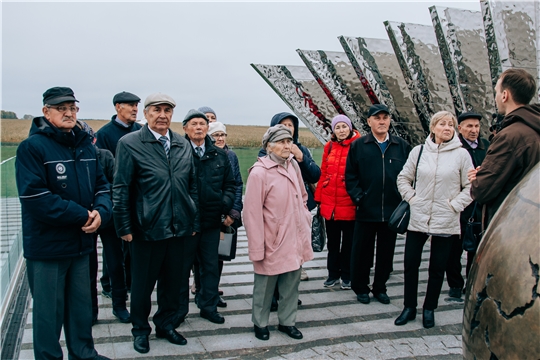 Сергей Артамонов поздравляет с Международным днём пожилых людей