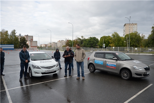 В Чебоксарах прошел мастер-класс по безопасному вождению автомобиля