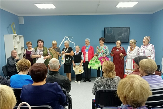 В столичном комплексном центре проходят мероприятия, посвящённые пожилым людям