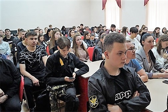 93 молодых специалиста в возрасте от 18 до 25 лет нашли работу благодаря службе занятости Чувашии