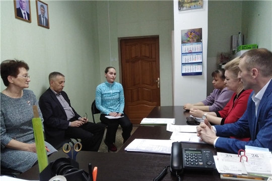 В Мариинско-Посадском муниципальном округе состоялось заседание комиссии по социальному контракту