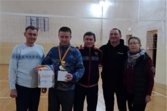 Соревнование по волейболу на кубок мастера спорта по кик-боксингу Сергея Колбасова