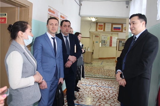 Главный федеральный инспектор по Чувашской Республике Григорий Сергеев совершил рабочую поездку в Моргаушский муниципальный округ