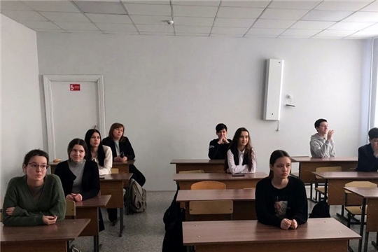 В преддверии Дня молодого избирателя в школах района прошел «Разговор о важном»