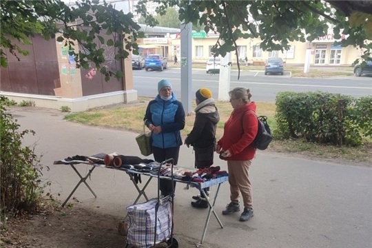 На чебоксарских улицах выявлены факты несанкционированной торговли чулочно-трикотажной продукцией