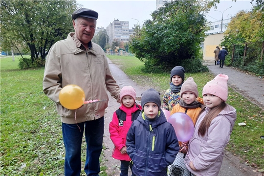 К Международному дню пожилых людей в Чебоксарах проходят мероприятия по месту жительства