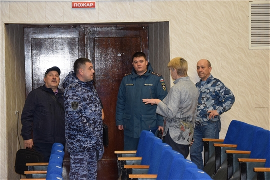 Безопасность – превыше всего: в Чебоксарах проверили объекты с массовым пребыванием людей