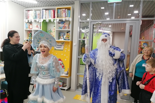 В обновленном культурном пространстве г. Чебоксары состоялась праздничная программа «PROчтение на Новый год»