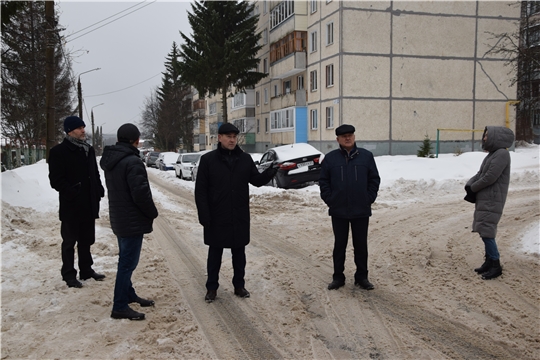 Специальная комиссия в Чебоксарах проверила, как организована уборка внутриквартальных и придомовых территорий