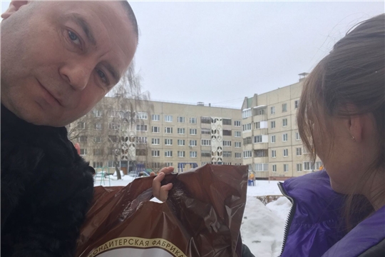 Депутат НГСД поздравил с новогодними праздниками детей из семьи мобилизованного