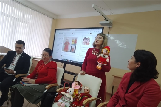 Интенсивы для учителей чувашского языка и литературы: повышение квалификации и новые возможности