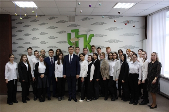 Дмитрий Захаров пообщался со студентами о добровольчестве