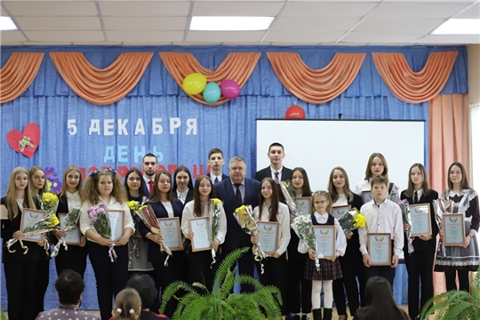 20 юношей и девушек стали лауреатами стипендии главы администрации Порецкого района