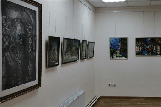 В Порецкой картинной галерее работает выставка «Свет творчества»