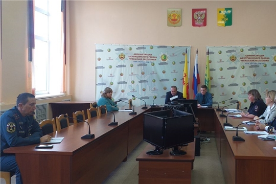 13 сентября 2022 года состоялось плановое заседание комиссии по делам несовершеннолетних и защите их прав при администрации Шемуршинского района