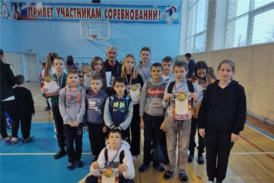 Команда Шемуршинского района приняла участие в открытии соревновании по плаванию