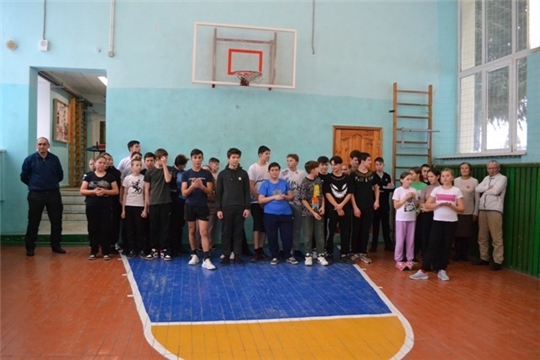 Соревнования по гиревому спорту среди школьников в зачет Спартакиады