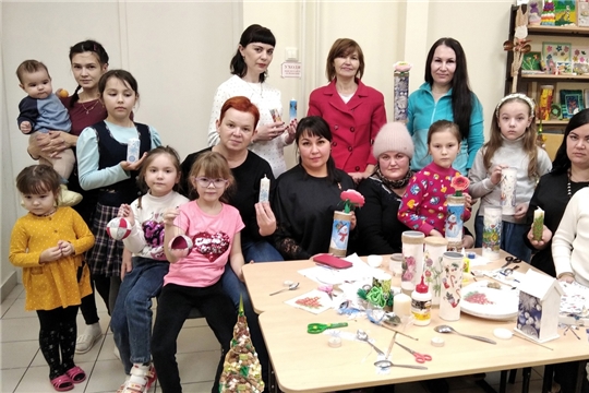 Новогодний мастер-класс в Шемуршинской детской школе искусств