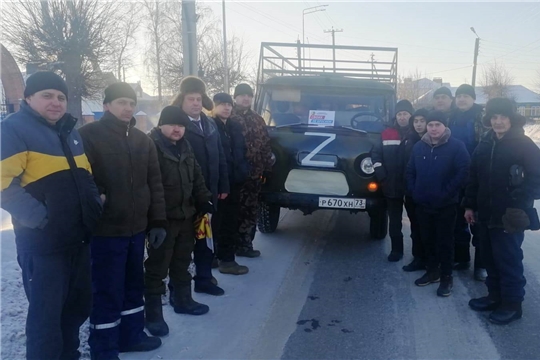 Житель д.Карабай-Шемурша повез автомобиль военнослужащим в зону СВО