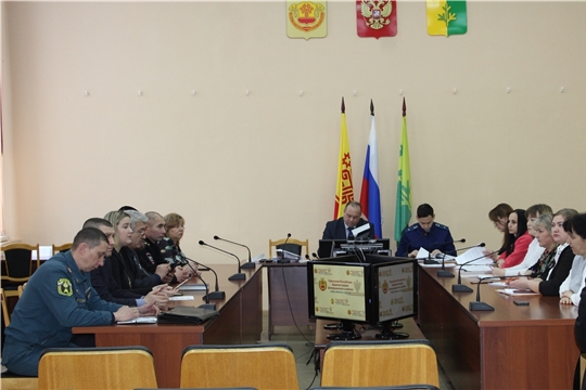 Состоялось плановое заседание комиссии по делам несовершеннолетних и защите их прав администрации Шемуршинского муниципального округа