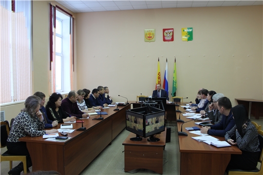 Глава Шемуршинского муниципального округа Александр Чамеев провел еженедельное совещание
