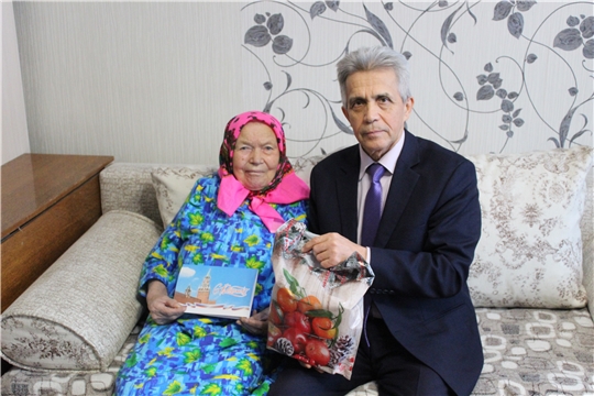 С 95-летним юбилеем поздравили труженицу тыла Яспорусову Нину Афанасьевну