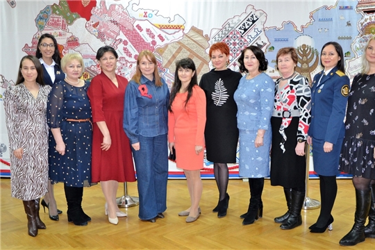 В Чувашском национальном музее прошла встреча организаторов и победителей конкурса «Я – женщина» 2022 года