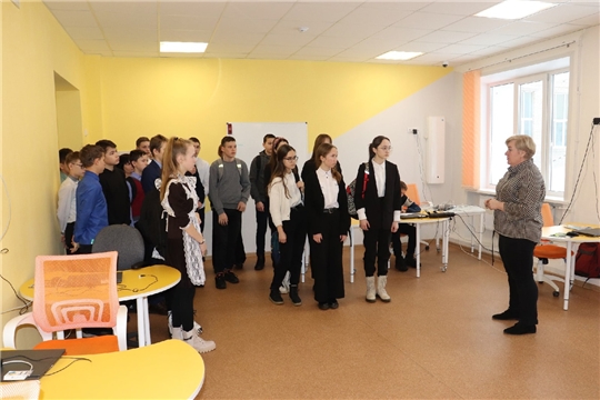 Обучающиеся МБОУ «Юманай­ская СОШ им. С.М. Ар­хипова» посетили цен­тр цифрового развития «IT- Куб»