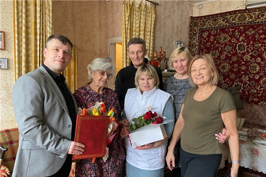 С 95-летним юбилеем поздравили ветерана педагогического труда Ванюкову Галину Ивановну