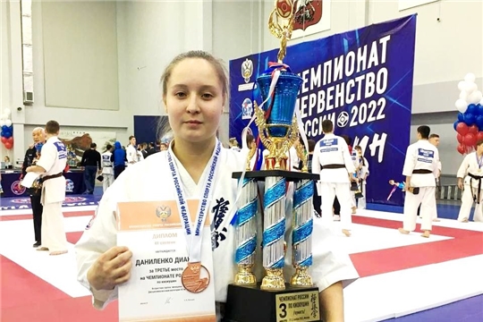 Сборная Чувашии выиграла медали чемпионата и первенства России по киокушин