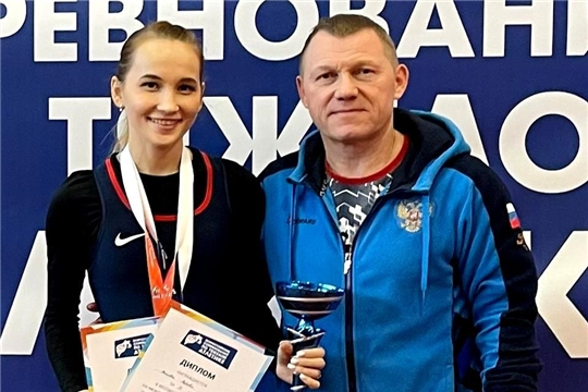 Сборная Чувашии по тяжелой атлетике достойно выступает на всероссийских соревнованиях в Татарстане