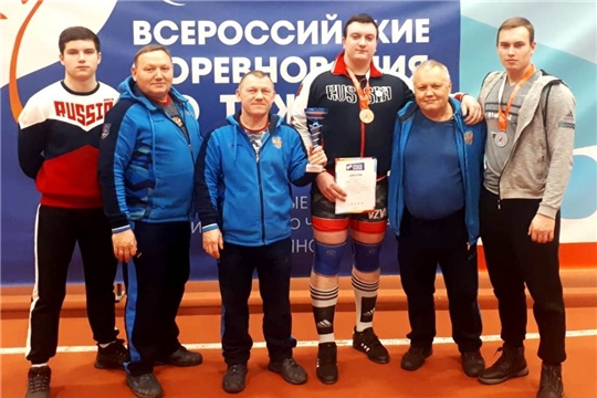 Тяжелоатлеты Чувашии завоевали 8 медалей всероссийских соревнований в Зеленодольске