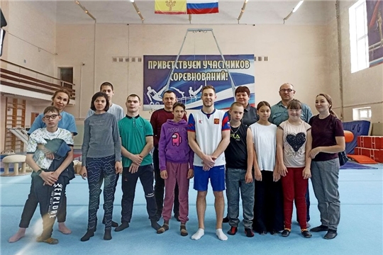 Участник Олимпийских игр Владислав Поляшов провел мастер-класс для детей с ограниченными возможностями здоровья