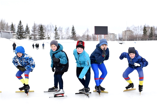 Приглашаем профессионалов и любителей конькобежного спорта на соревнования «Лед надежды нашей»!