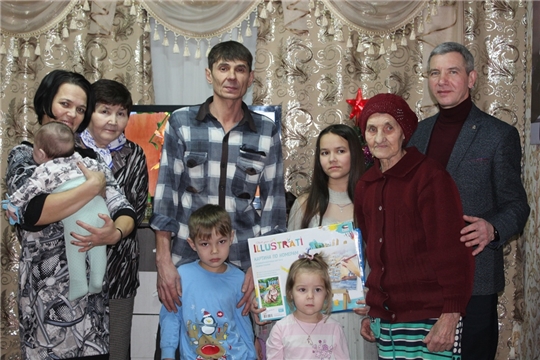 Мечта еще одной юной жительницы Урмарского района  исполнена благодаря проекту «Елка желаний»