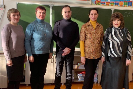 В Урмарской школе  в активном действии  проект «Старт в профессию»