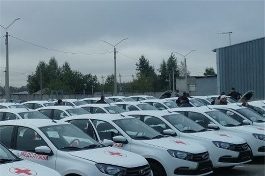 Новые автомобили поступили в распоряжение Вурнарской районной больницы