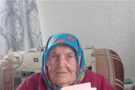 Долгожительницу Санарпосинского поселения поздравили с 95-летним юбилеем