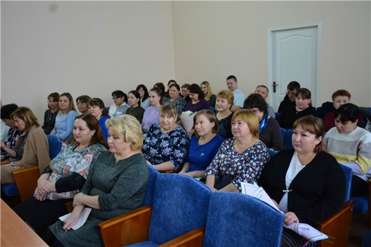 Андрей Тихонов поздравил бухгалтеров централизованной бухгалтерии администрации района с профессиональным праздником