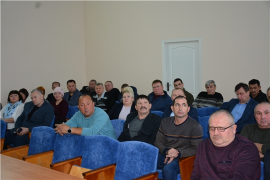 В администрации района обсудили вопросы материального снабжения мобилизованных граждан из Вурнарского  района