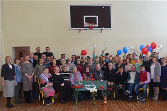В Янгорчинской школе открыли Мемориальную доску и Парту Героя