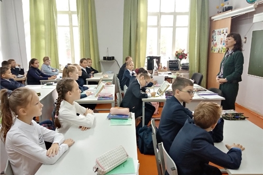 Сегодня во всех школах Ядринского района проведены классные часы «Разговоры о важном».