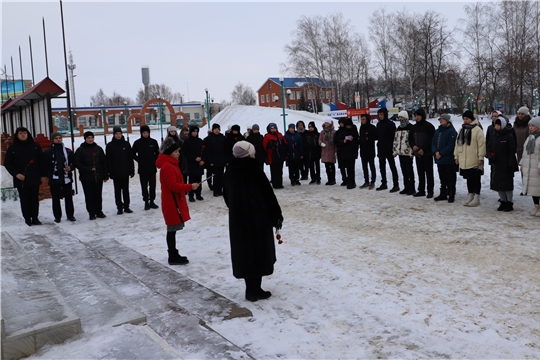 В Яльчикском муниципальном округе прошли торжественные митинги к 80-летию освобождения Сталинграда.