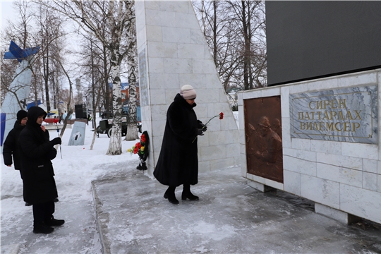 В Яльчикском муниципальном округе прошли торжественные митинги к 80-летию освобождения Сталинграда.