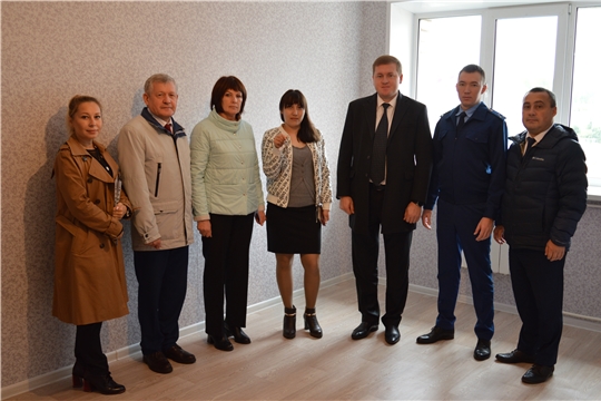 Два молодых жителя Янтиковского района получили ключи от квартир