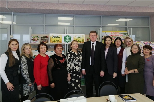 Представители женсовета округа встретились со своим куратором Надеждой Черкесовой