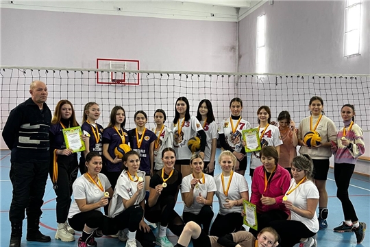 Районный турнир по волейболу среди женских команд Цивильского района, посвященный Дню матери